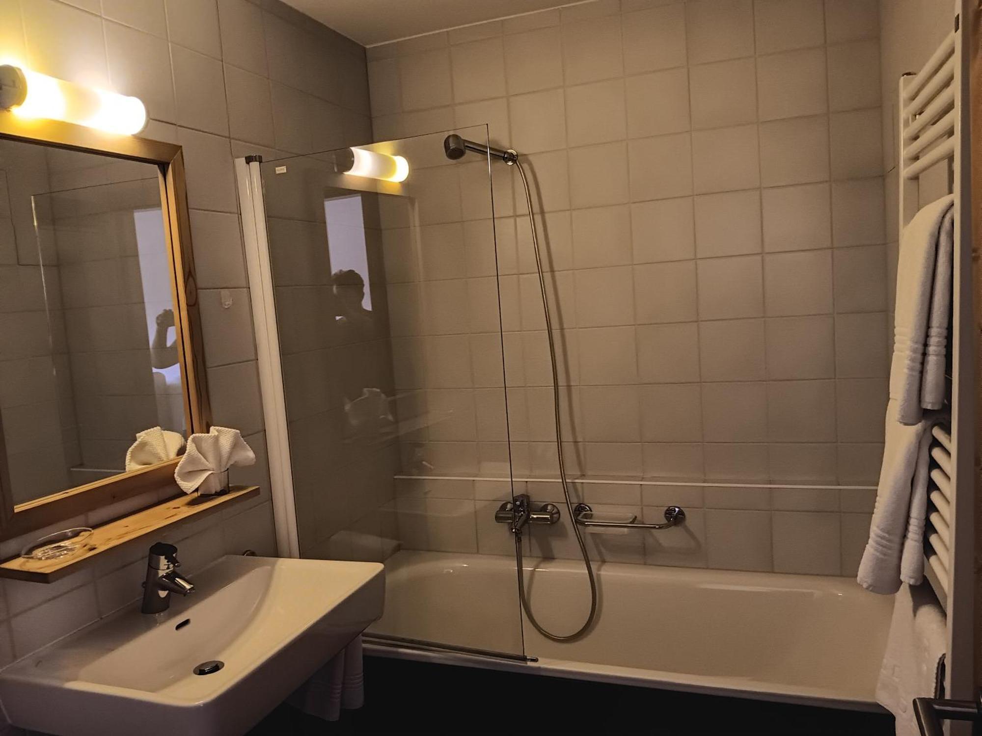 The River Pearl Val dʼIlliez Zimmer foto